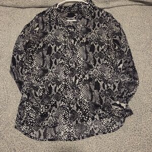Halogen Black and White Snake Print Blouse
